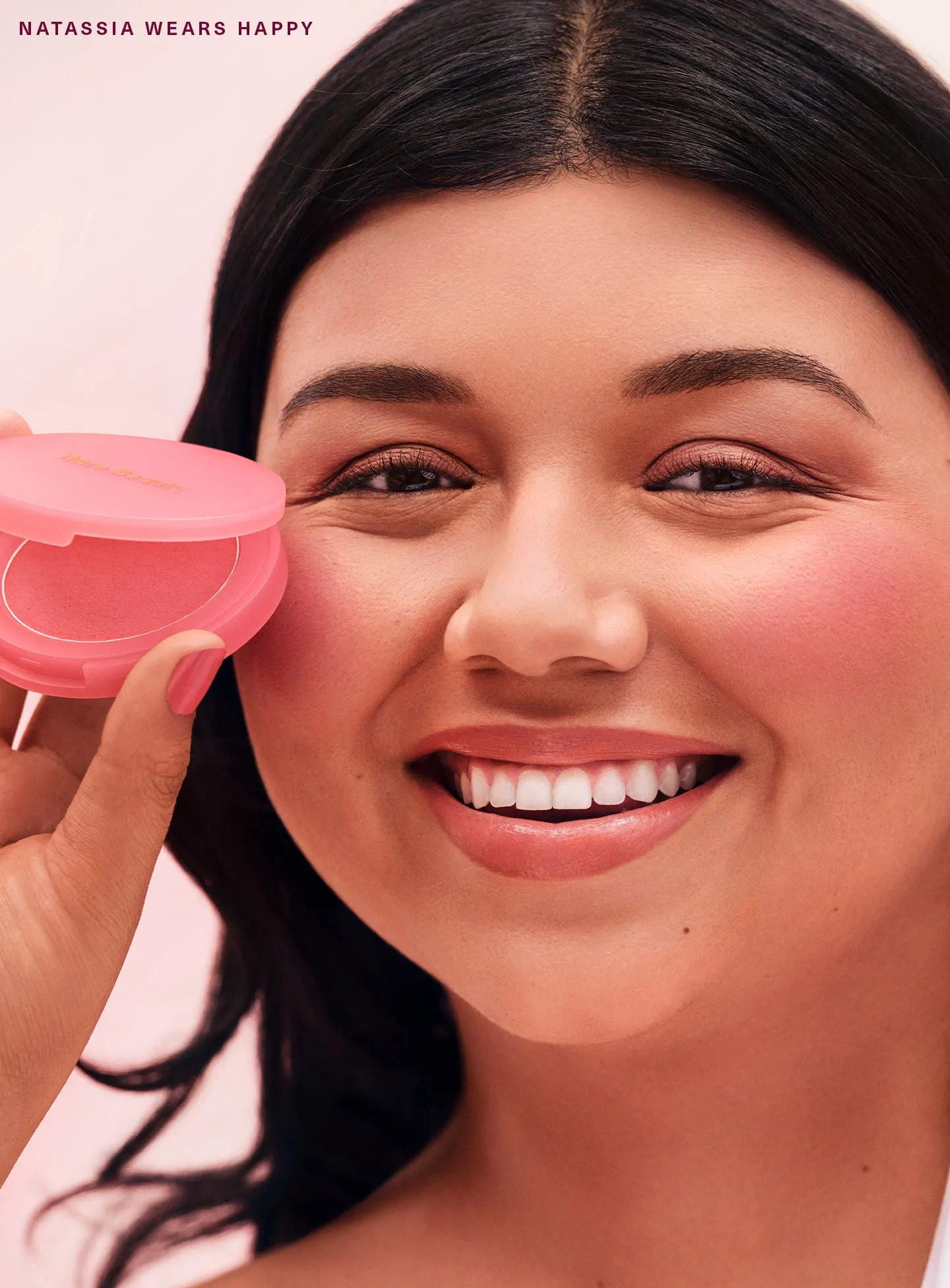 CAMPAIGN-CANDIDS-NATASSIA-SP-MATTE-BOUNCY-BLUSH-HAPPY-01.webp