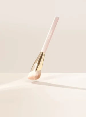 Liquid Touch Foundation Brush